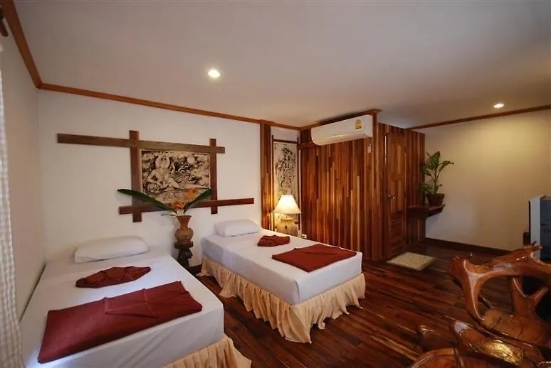 Tropical Garden Bungalow Phi Phi Don 2*,