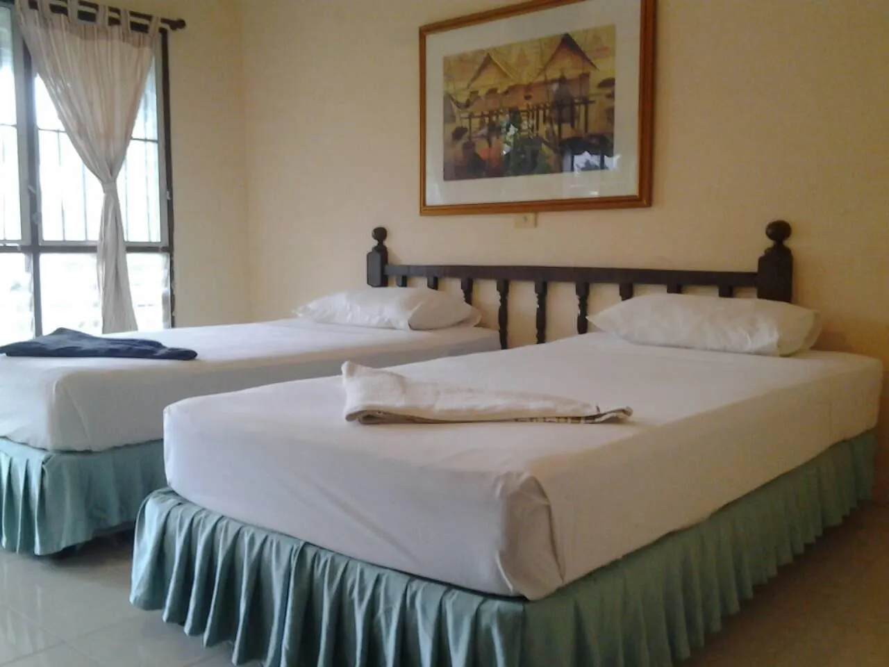 Tropical Garden Bungalow Phi Phi Don 2*,  Thailand