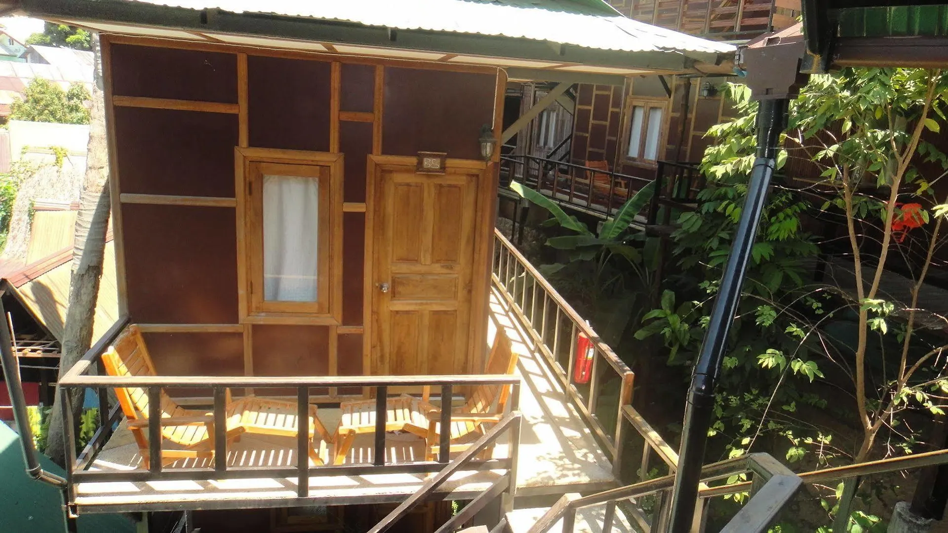 Tropical Garden Bungalow Phi Phi Don Thailand